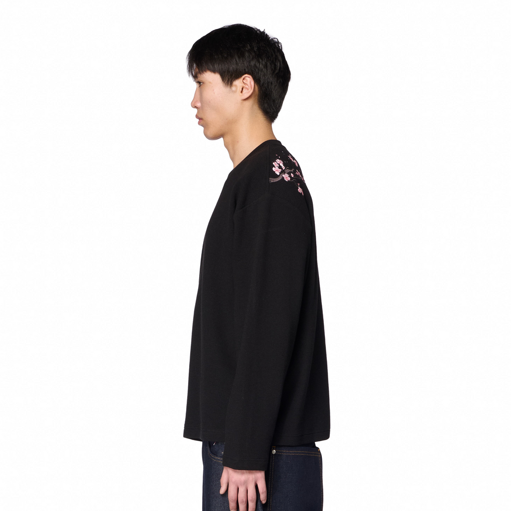"blossom" waffle Longsleeve black