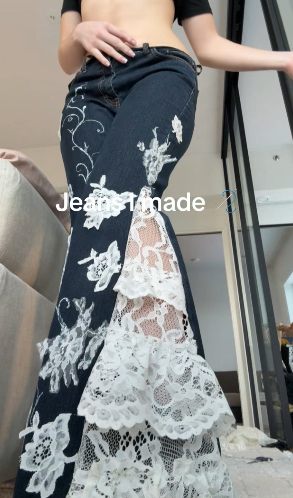 Complex Lace design jeans
